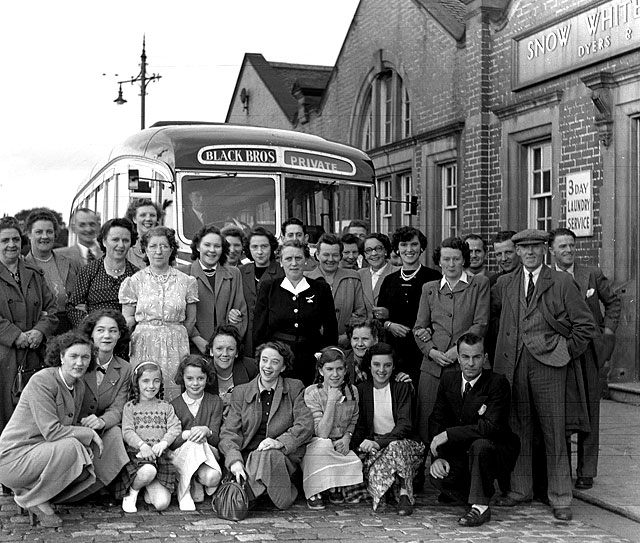 Snow White Laundry - possibly 1952