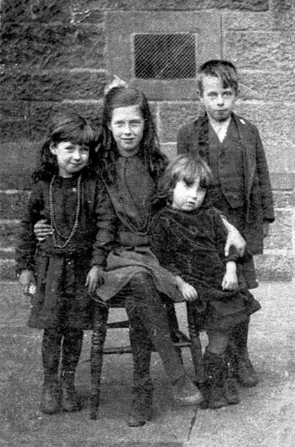 4 Pupils at St Leonard's School, around 1925
