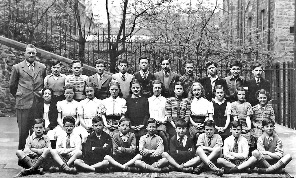 School class -  St Margaret's RC Primary School, York Lane  -  c.1953