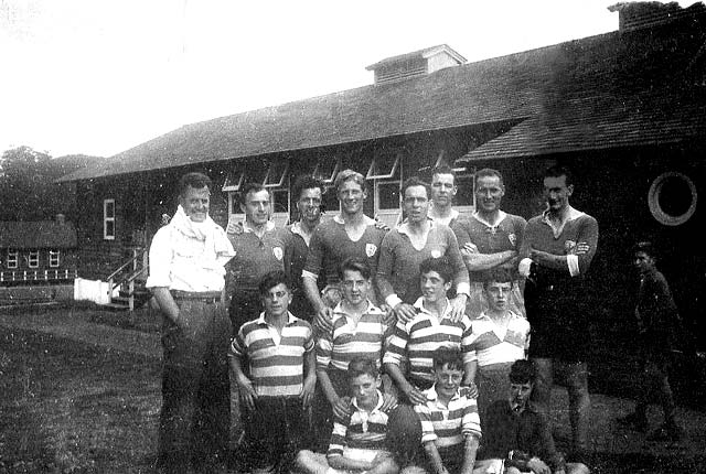 0_groups_and_outings_trinity_academy_middleton_camp_1949