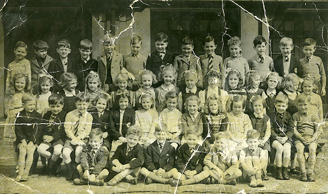 Photograph of a Wardie Primary School Class, around 1945