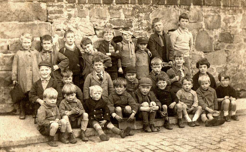Kids from the streets around West Catherine Place, Haymarket, Edinburgh  -  around 1929