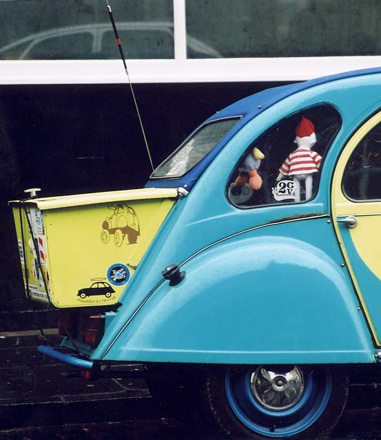 Citroen 2CVs in the centre of Kelso in the Scottish Borders  -  during the World 2CV Meeting held at Kelso, July 2005