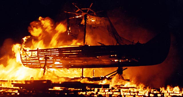 Bonfire on Calton Hill  -  29 December 2003