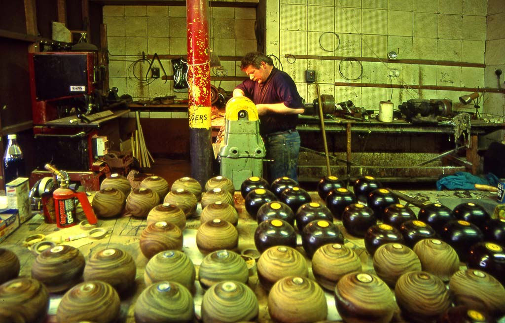 George Mackay - Bolwing Green Bowl Makers  -  Photographed 1994