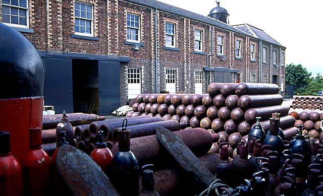 Edinburgh at Work  -  Northern Lighthouse Board  -  The Yard in 1991