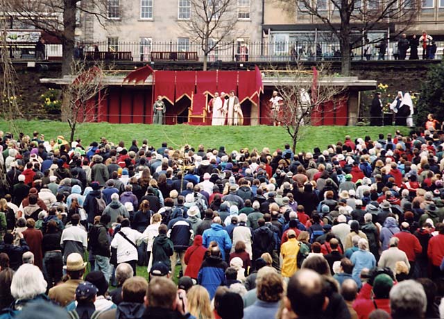 The Easter Play in West Princes Street Gardens  -  26 March 2005  -  The Trial by Pilate 