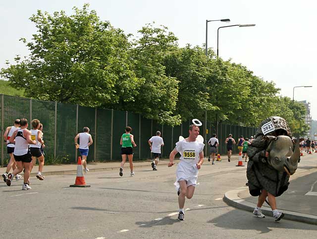 Edinburgh Marathon passing through Granton  -  June 11, 2006