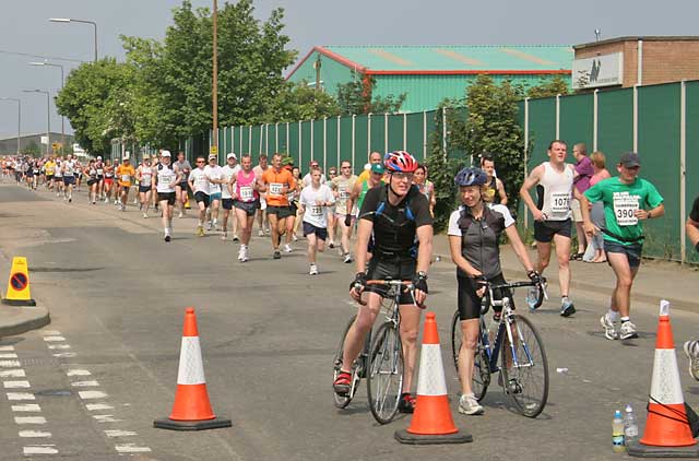 Edinburgh Marathon passing through Granton  -  June 11, 2006