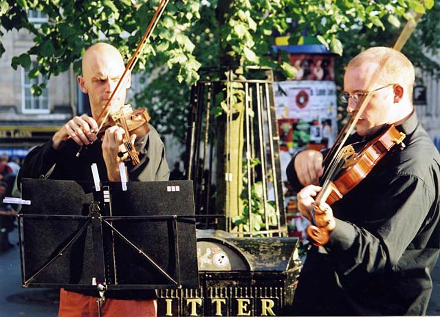 Street Entertainers  -  Violinists at Hunter Square