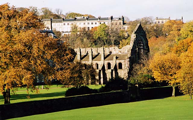 Photograph by Peter Stubbs  -  Edinburgh  -  November 2002  -  Holyrood Abbey