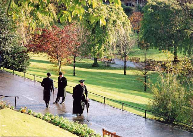 Photograph by Peter Stubbs  -  Edinburgh  -  November 2002  -  Remembrance Sunday in Princes Street Gardens