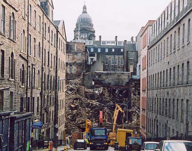 Photograph by Peter Stubbs  -  Edinburgh  -  December 2002  -  Fire in the Old Town of Edinburgh  -  after the collapse of the wall in the Cowgate