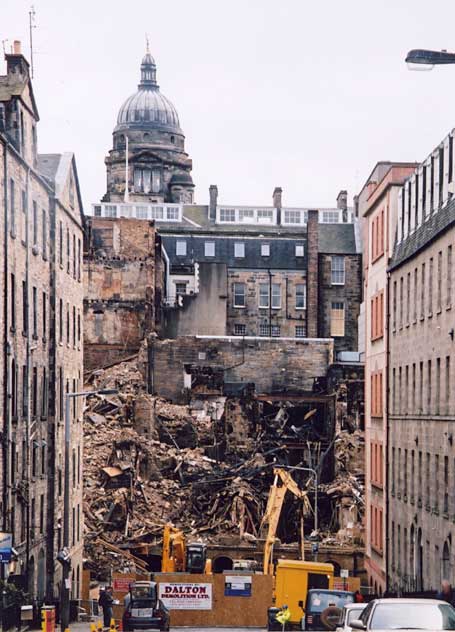 Photograph by Peter Stubbs  -  Edinburgh  -  December 2002  -  Fire in the Old Town of Edinburgh  -  after the collapse of the Cowgate wall