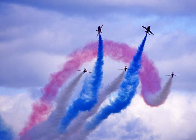 Red Arrows  -  Leuchars Air Show  -  September 1994