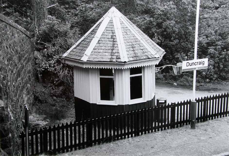 Scottish Railway Stations  -  Duncraig  -  26 June 1999