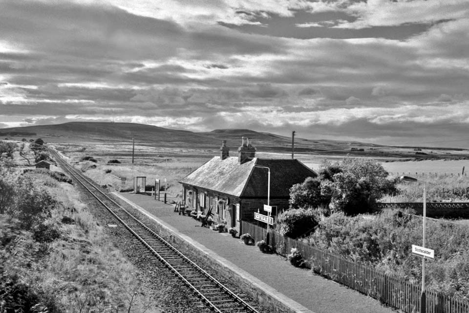 Scottish Railway Stations  -  Scotscalder  -  5 Sep 1999