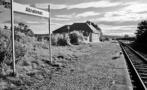 Scottish Railway Stations  -  Altnabreac  -  5 Sep 1999