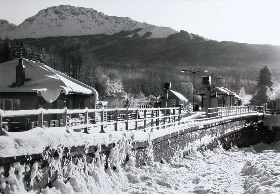 Scottish Railway Stations - Crianlarich - Dec 2000