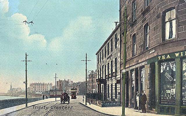 Postcard by an unidentified publisher - Trinity Crescent, looking to the east towards Newhaven