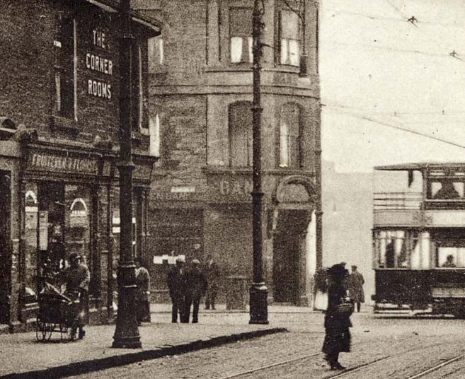 Zoom-in on the detail of a postcard  -  Publisher unidentified  -  Ferry Road, Tram Crossing