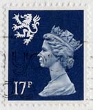 Queen Elizabeth II  -  Scottish stamp  -  17p