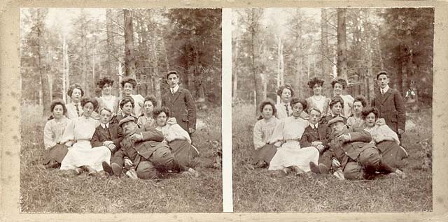 Stereo view by John Donaldson Edward  -  Group at Stow, including Marjory and John D Edward