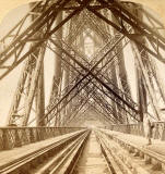 Stereo Card by Strohmeyer & Wyman  -  Published by Underwood & Underwood  -  Forth Rail Bridge -  View of the Girders from track levelStereo View by Strohmeyer & Wyman  -  The Forth Rail Bridge and kilts