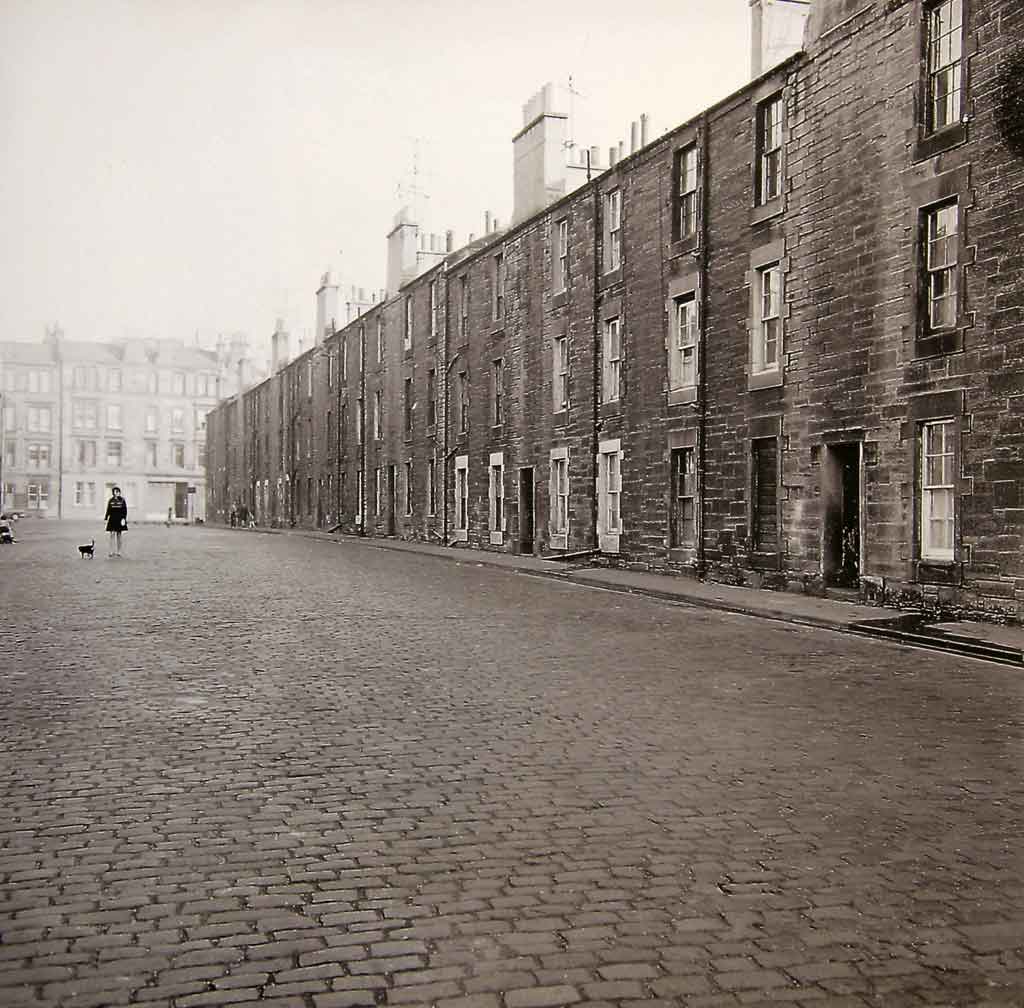 Looking east along East Thomas Street towards Elgin Terrace  -  1973