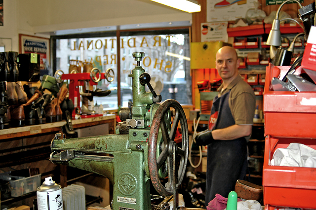 Hutton's Shoe Repair Shop, 11 Edina Street on the corner ...