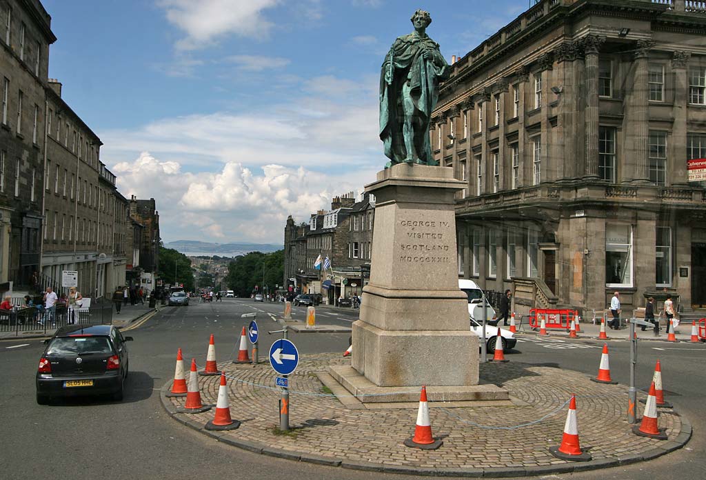 Cones around the statue at the junction of George Street and Hanover Street