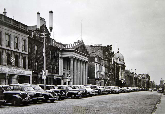 George Street in the 1920s  -  Marion Fishmonger Lorry and other vehicles