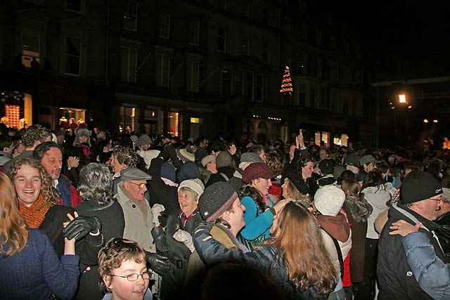 Edinburgh's Hogmanay  -  Night Afore International  -  Ceilidh in George Street  -  30 December 2006