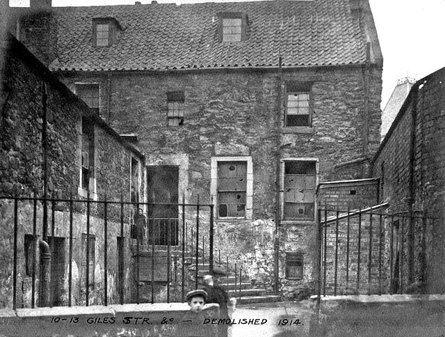 Giles Street, Leith - Buildings demolished 1914