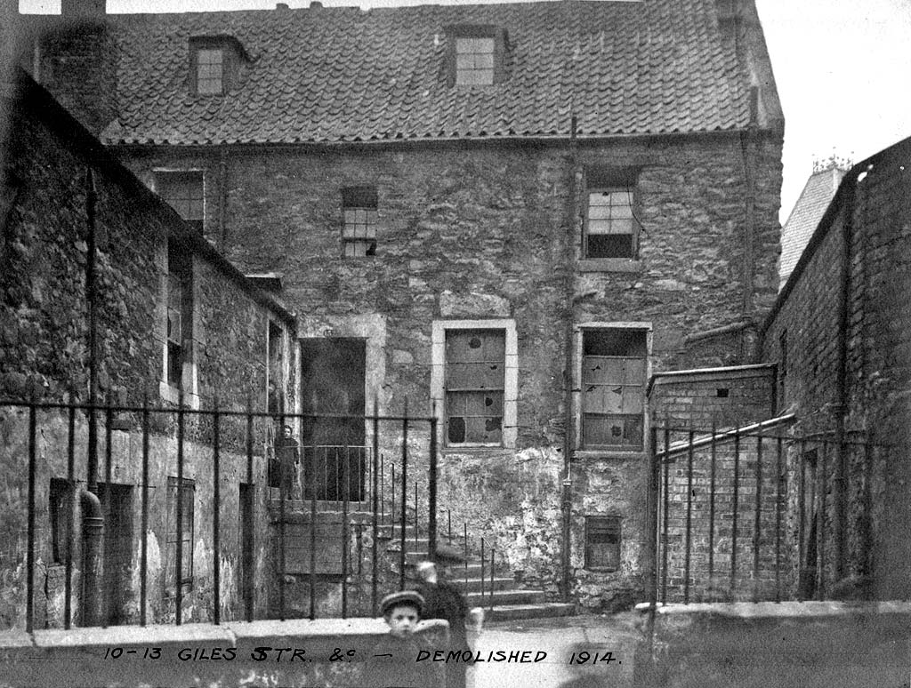 Giles Street, Leith  -  Buildings demolished 1914