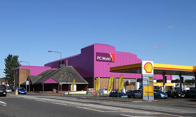 Glasgow Road - looking towards PC World and the petrol station on the south side of Glasgow Road close to the roundabout at Drum Brae South