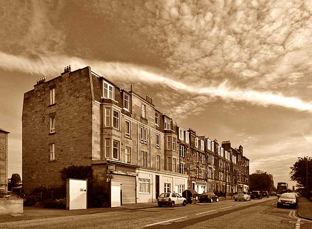 Granton Road - Looking south towards Ferry Road