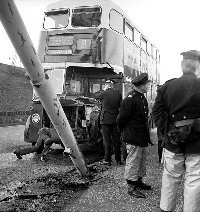 Granton Road - Road Accident - Bus hits lamp post, 1974