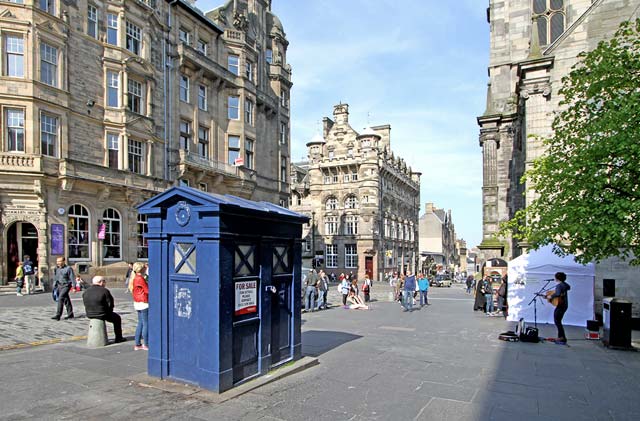 Police Box in the High Street - part of Edinburgh's Royal Mile