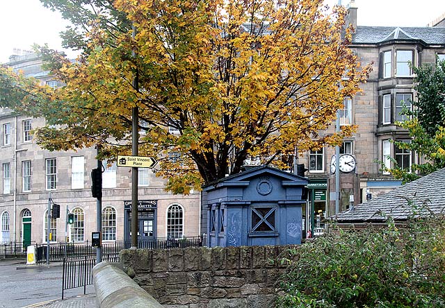 Police Box at Howard Place, beside the Water of Leith, on the corner of Brandon Terrace and Inverleith Row - Photographed October, 2010 