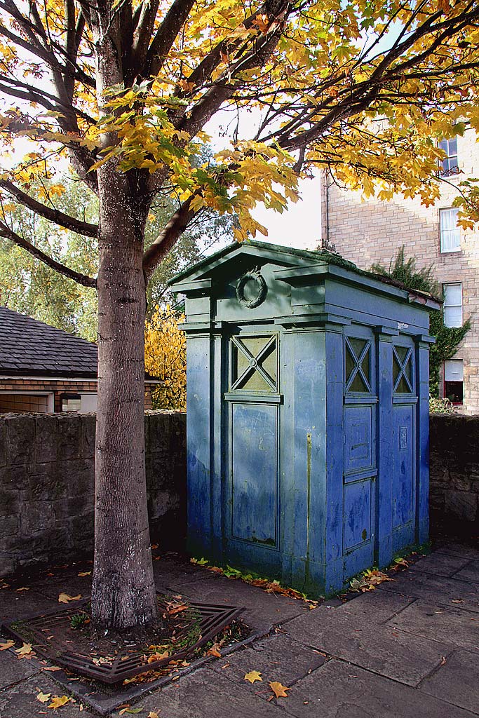 Police Box at Howard Place, beside the Water of Leith, on the corner of Brandon Terrace and Inverleith Row - Photographed October, 2010 