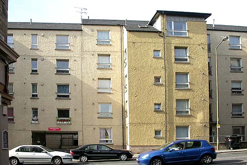 Photograph by Sarah Dalrymple, Edinburgh  -  2007  -  Lauriston Place, near Tollcross