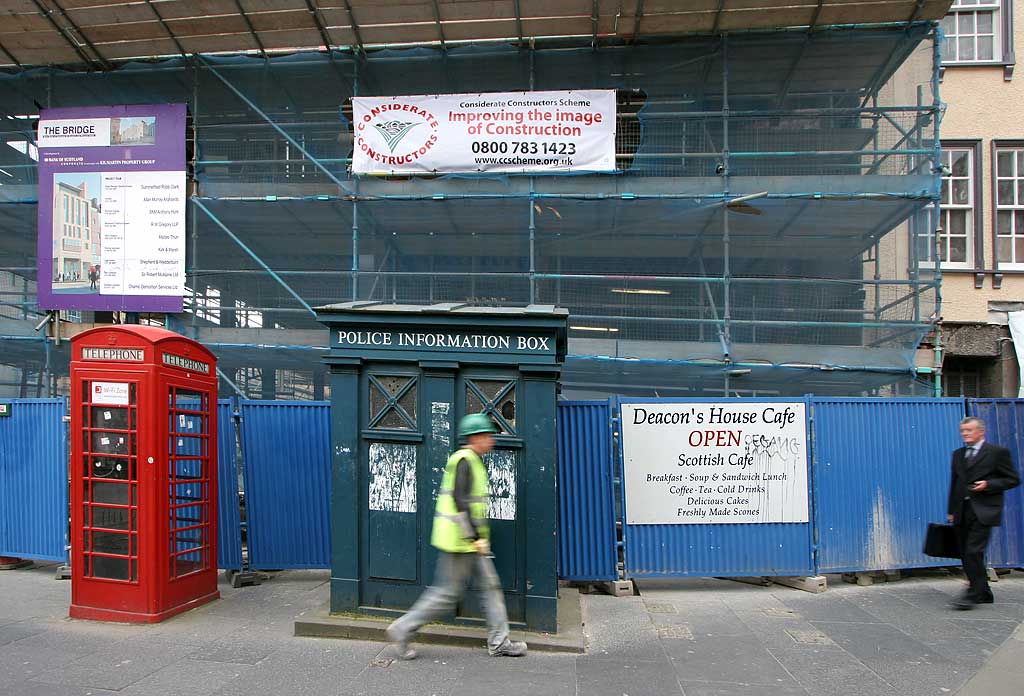 Police Box in the Lawnmarket - part of Edinburgh's Royal Mile