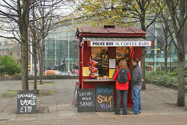 Snack Bar in front of St Mary's Roman Catholic Cathedral at the top of Leith Walk