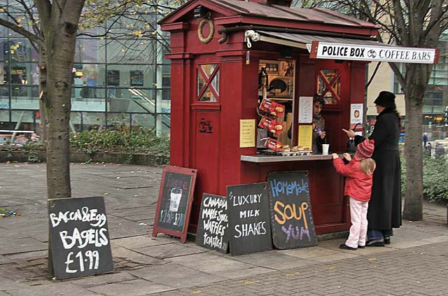 Snack Bar in front of St Mary's Roman Catholic Cathedral at the top of Leith Walk