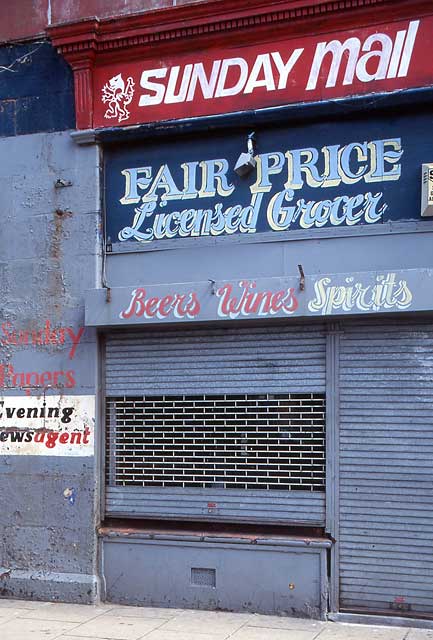 Edinburgh Shops  -  103 Leith Walk  - 1993