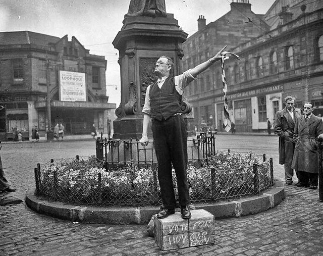 JH Hoy, Labour candidate, on his soapbox at the foot of Leith Walk for his General Election Campaign - May 1955