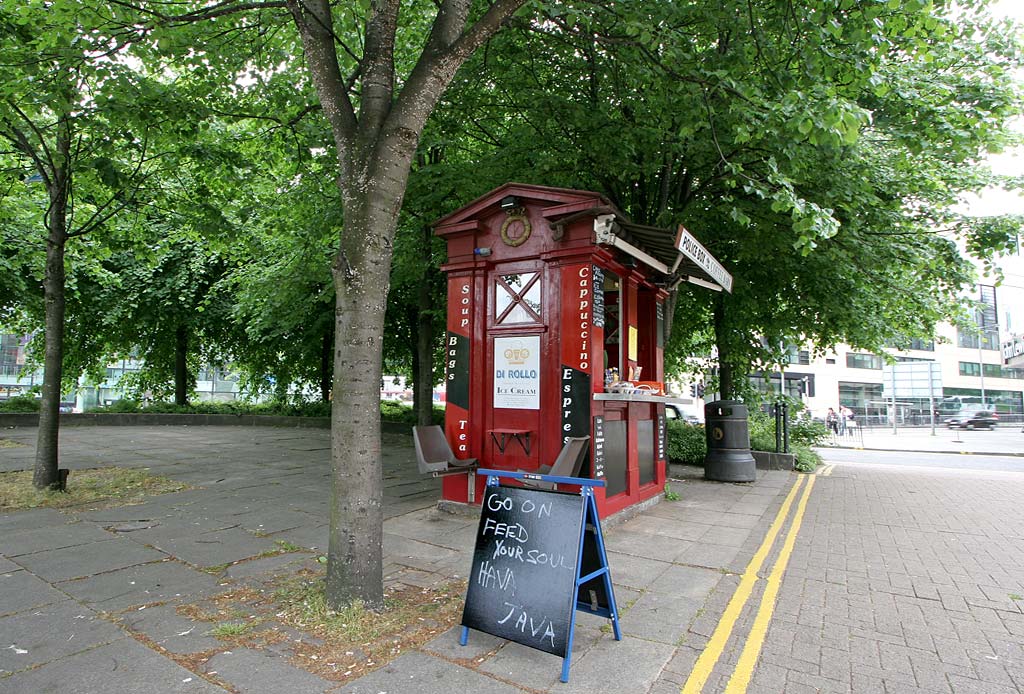 Snack Bar in front of St Mary's Roman Catholic Cathedral at the top of Leith Walk