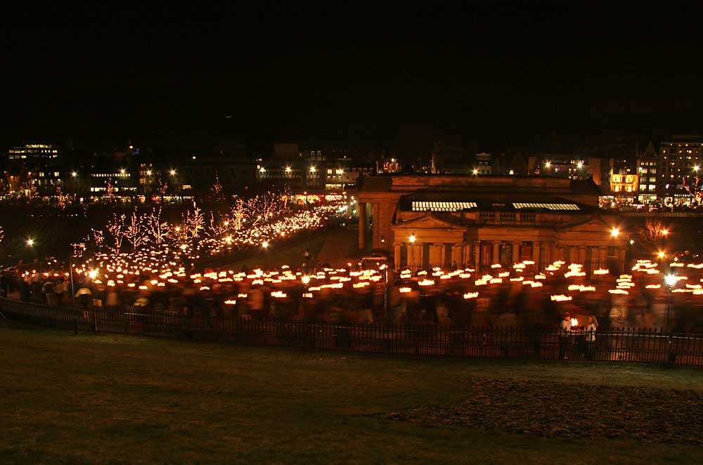 Torchlight Procession to mark the start of Edinburgh's New Year Celebrations  -  29 December 2005