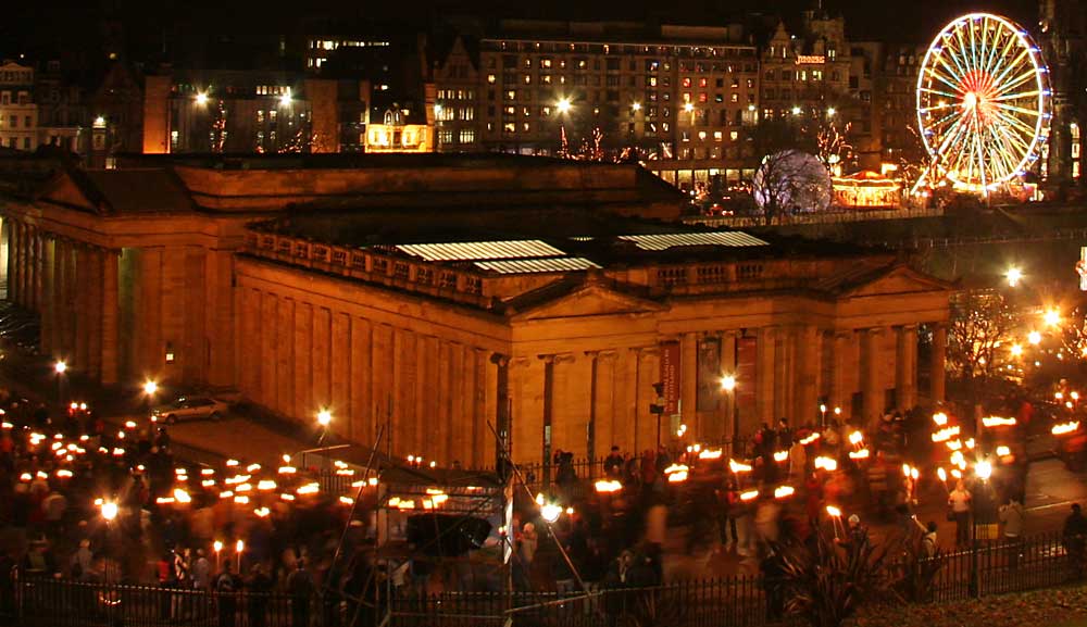 Torchlight Procession to mark the start of Edinburgh's New Year Celebrations  -  29 December 2005